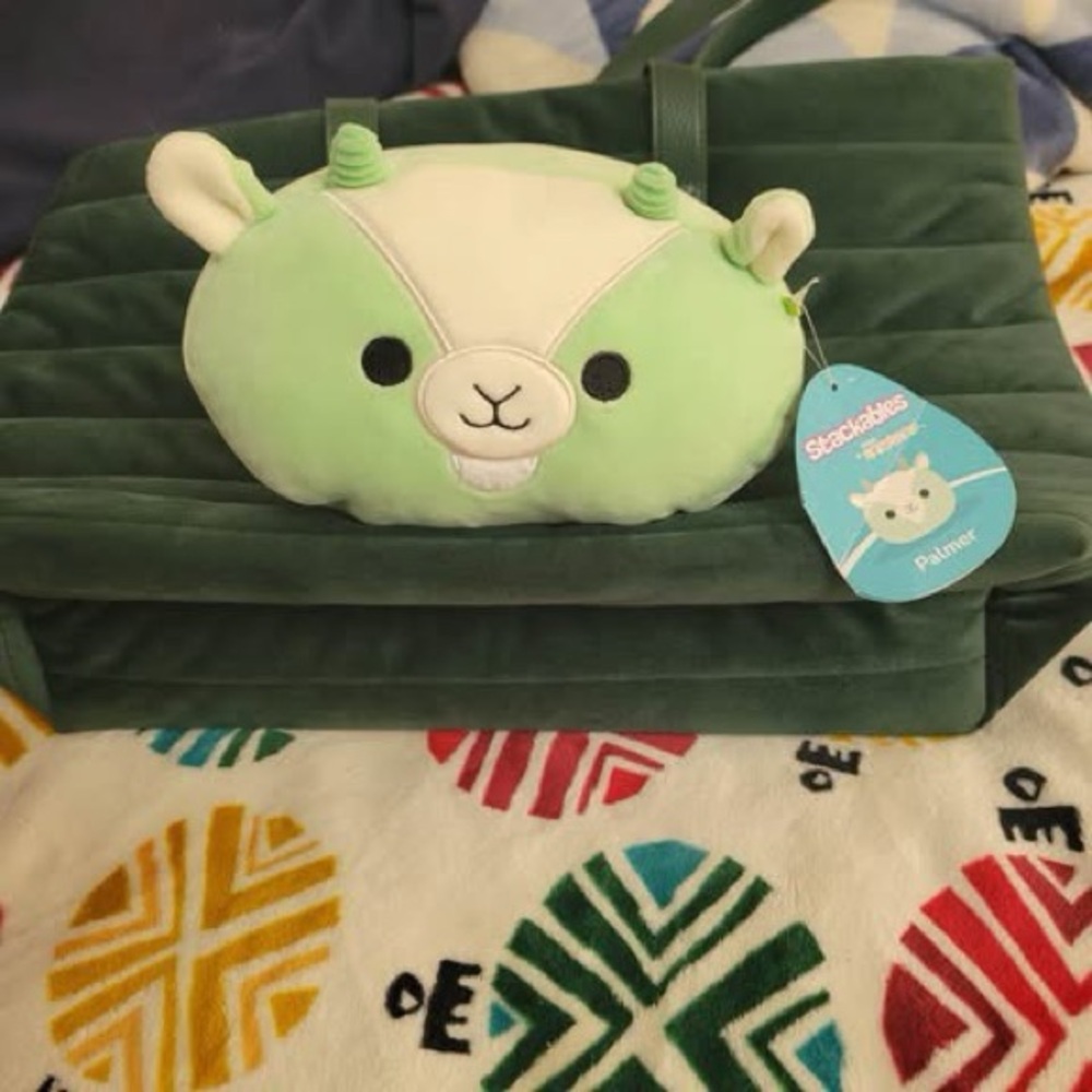 NWT Squishmallow 8" Palmer the goat.